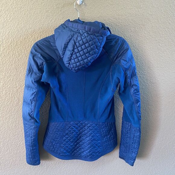 Lululemon Run Bundle Up Jacket Womens 4 Limitless Blue Running Reflective Hooded - Picture 3 of 16